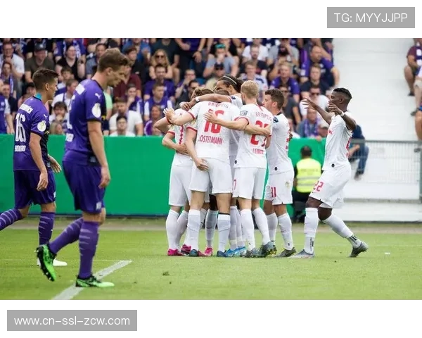 莱比锡1-3勒沃库森，主场不败金身告破